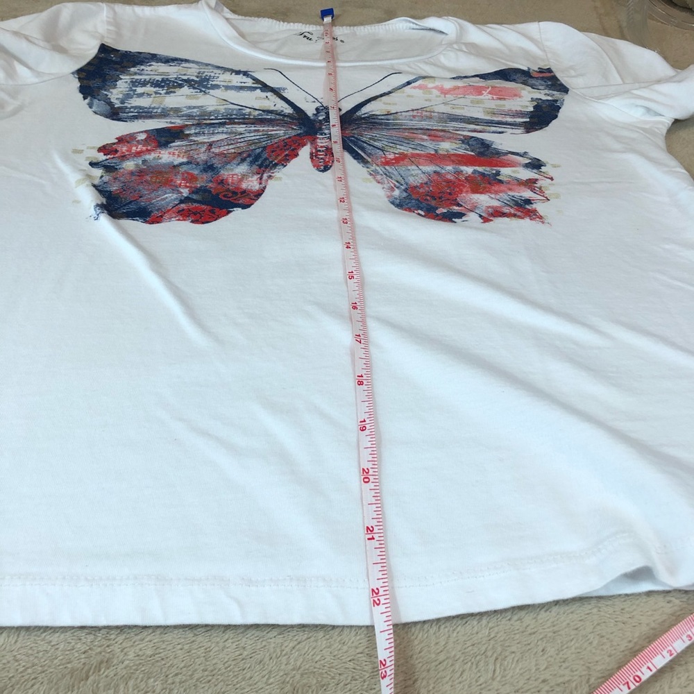 Free w bundle | Tru Tees | American flag butterfly - Picture 7 of 7